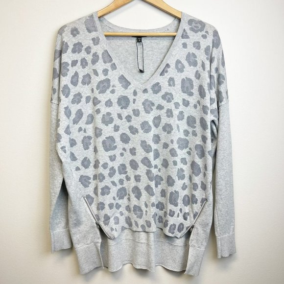 EXPRESS Gray Hi-Low V-Neck Oversized Dolman Leopard Cardigan Zippers Size M - Picture 1 of 11